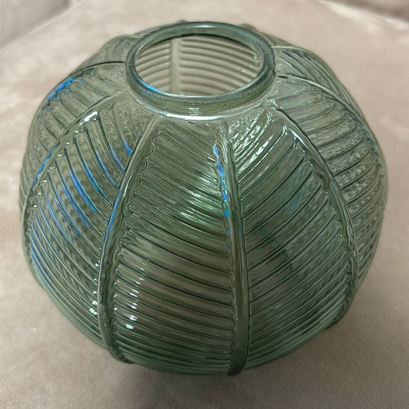 Green Pendant lighting fixture - Picture 5 of 17